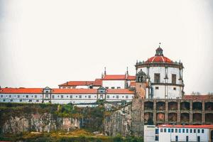 vista de la ciudad de praia, portugal. paisaje urbano de la isla portuguesa foto