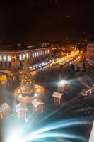 vista de la noche vista superior de la plaza de año nuevo foto