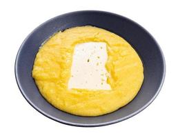 polenta cocida con queso en salmuera aislado foto