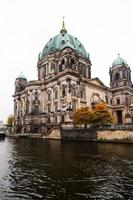 berliner dom - la catedral de berlín foto