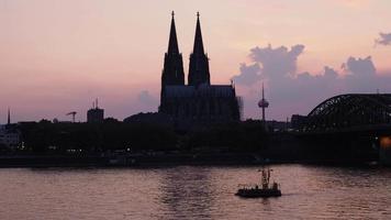 Koelner Dom cathedral sunset skyline video
