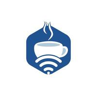 taza de café con logotipo de icono de vector wifi. plantilla de diseño de logotipo creativo para cafetería o restaurante.