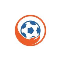 diseño del logotipo del vector de cuidado del fútbol. balón de fútbol y el icono de la mano.
