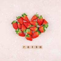 composición de concepto romántico con fresas foto