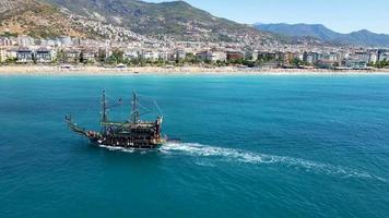 Alanya 2022 Antalya antenne stad met strand en zee video