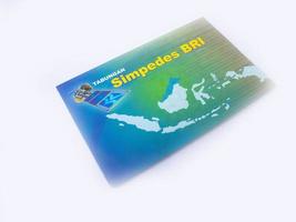 sidoarjo, jawa timur, indonesia, 2022 - bri simpedes passbook sobre un fondo blanco foto