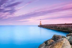 bonito paisaje sobre la bonita ciudad de suecia foto