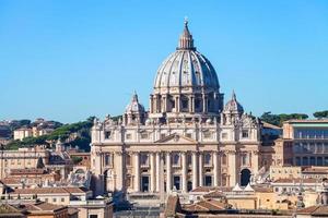 basílica papal de san pedro san pietro en el vaticano foto