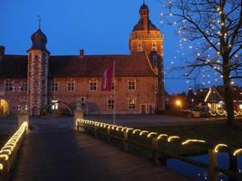 raesfeld,alemania,2020-el castillo de raesfeld en alemania foto