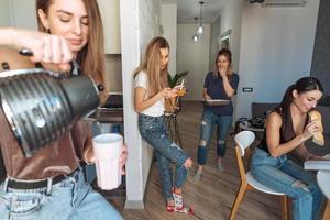 friends in the kitchen photo