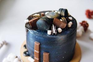 hermoso pastel de chocolate de diseñador foto