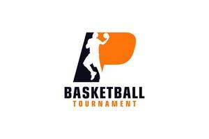 letra p con diseño de logotipo de baloncesto. elementos de plantilla de diseño vectorial para equipo deportivo o identidad corporativa. vector