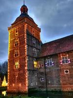 raesfeld,alemania,2020-el castillo de raesfeld en alemania foto