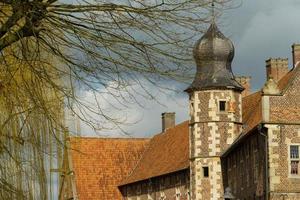 raesfeld,alemania,2020-el castillo de raesfeld en alemania foto