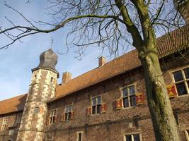 raesfeld,alemania,2020-el castillo de raesfeld en alemania foto