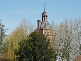 raesfeld,alemania,2020-el castillo de raesfeld en alemania foto