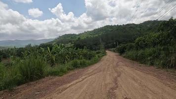 sur le chemin suan phueng road province de ratchaburi, thaïlande video