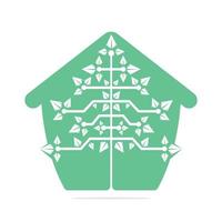 logo del árbol de navidad digital en casa. diseño de plantilla de vector de árbol de triángulo técnico.