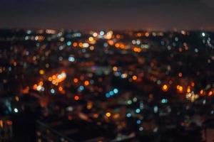noche de la ciudad desde la vista superior. foto