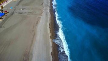 fotografía aérea de la playa de la ciudad foto