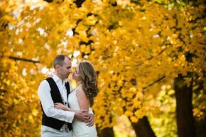 hermosa pareja el día de la boda foto