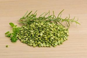 Dry green peas photo