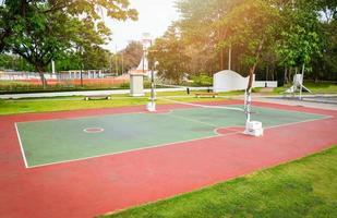 sepak takraw court sport al aire libre para jugar sepak takraw ball foto