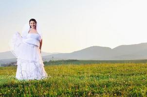 retrato de novia al aire libre foto