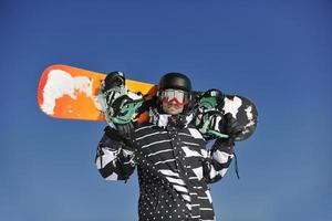 retrato al aire libre del snowboarder foto