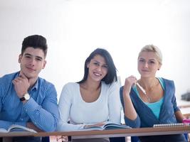 grupo de estudiantes de estudio foto