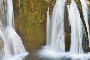 vista de una cascada foto