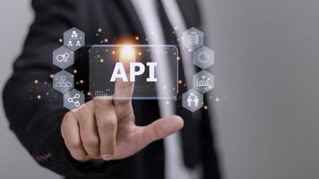 api - interfaz de programación de aplicaciones. herramienta de desarrollo de software. negocio, tecnología moderna, Internet y concepto de redes. foto