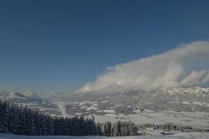 paisaje de montaña de invierno foto