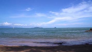 la costa rosa con mar en chanthaburi, tailandia video