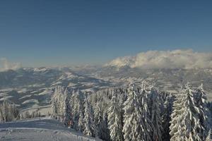 paisaje de montaña de invierno foto