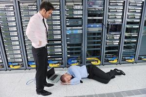 situación de falla del sistema en la sala del servidor de red foto