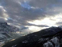 paisaje de montaña de invierno foto