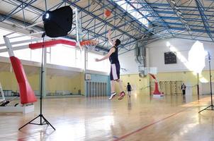 jugando baloncesto vista foto