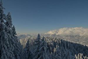 paisaje de montaña de invierno foto