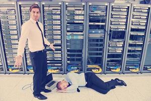 situación de falla del sistema en la sala del servidor de red foto