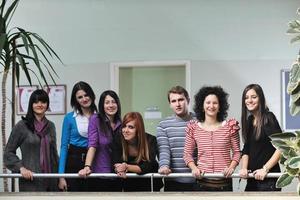 retrato de grupo de estudiantes foto