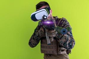 soldado realidad virtual fondo verde foto