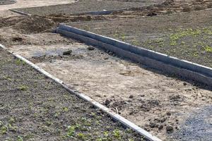 construcción de una nueva pasarela en el parque de la ciudad foto