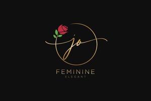 monograma de belleza del logotipo femenino jo inicial y diseño de logotipo elegante, logotipo de escritura a mano de la firma inicial, boda, moda, floral y botánica con plantilla creativa. vector