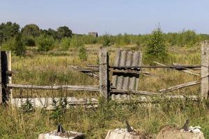 valla dañada para garantizar la seguridad foto