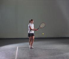 retrato de niña de tenis foto