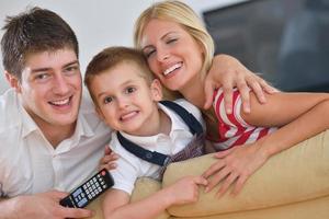 familia en casa foto