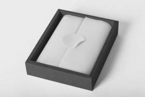 pegatina con plantilla de maqueta de embalaje de caja de cartón con espacio de copia para su logotipo o diseño gráfico, aislar sobre fondo blanco foto