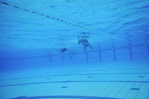 piscina bajo el agua foto