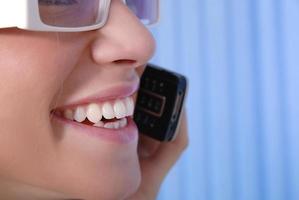 mujer en telefono foto